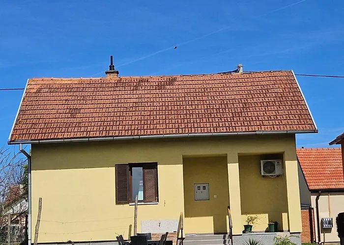 Studio Apartman Dora